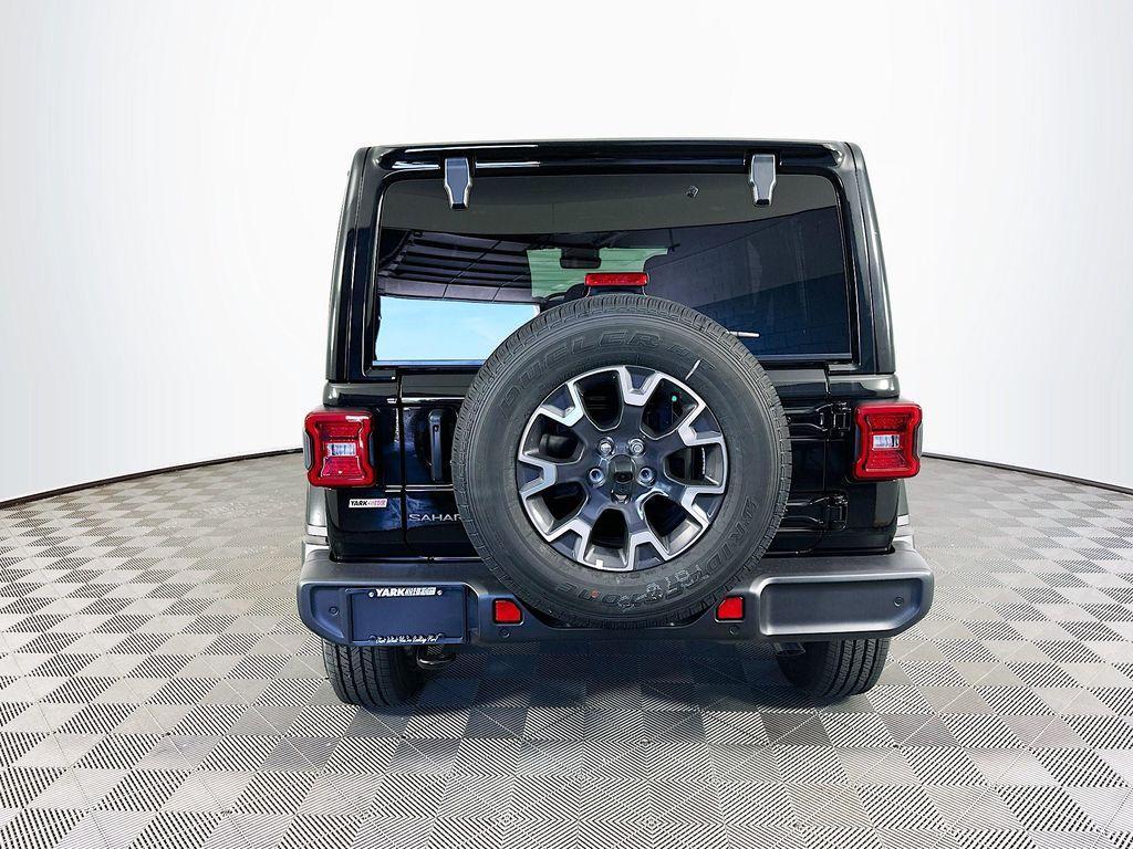 new 2025 Jeep Wrangler car, priced at $54,725
