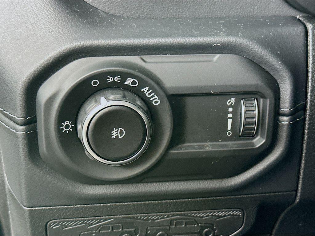 new 2025 Jeep Wrangler car, priced at $54,247