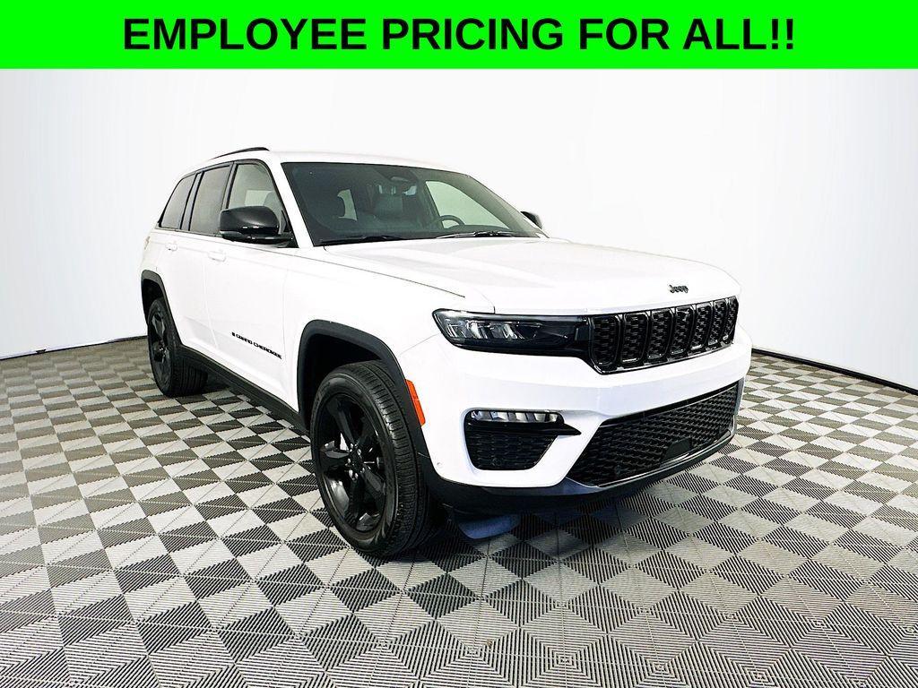 new 2025 Jeep Grand Cherokee car, priced at $49,747