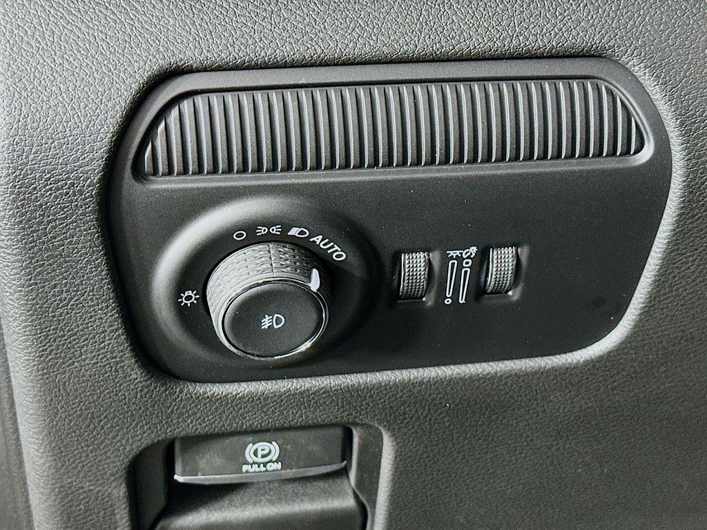 new 2025 Jeep Wagoneer L car, priced at $74,873