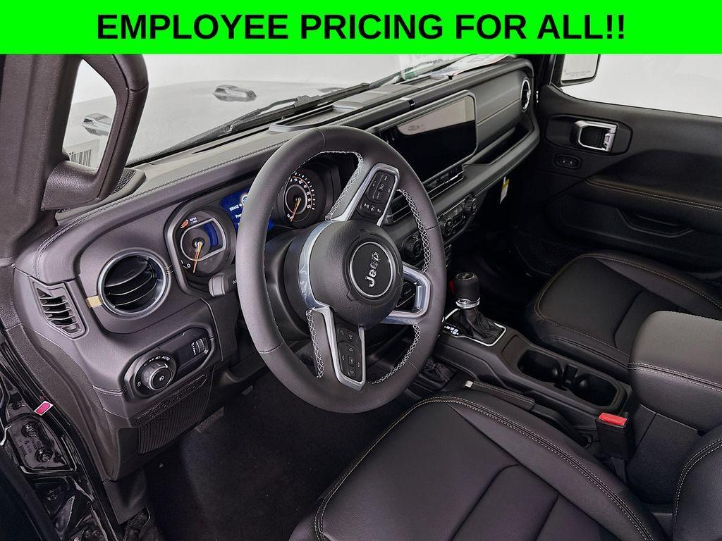 new 2025 Jeep Wrangler car, priced at $54,565