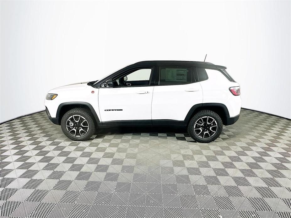 new 2024 Jeep Compass car, priced at $34,415