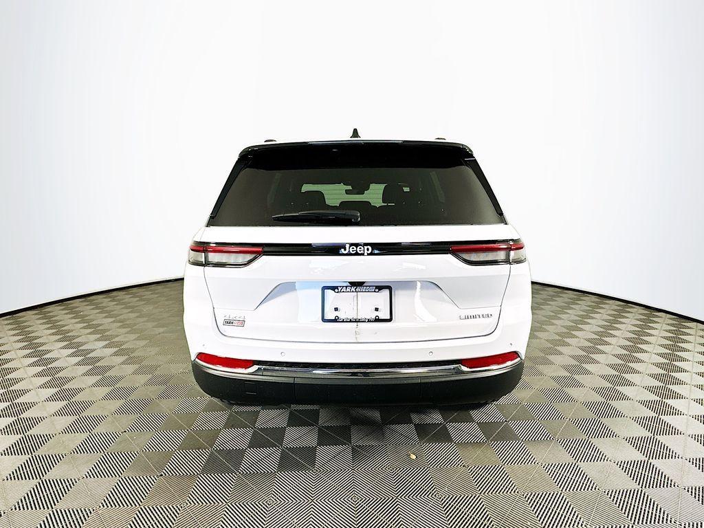 new 2025 Jeep Grand Cherokee car, priced at $46,359