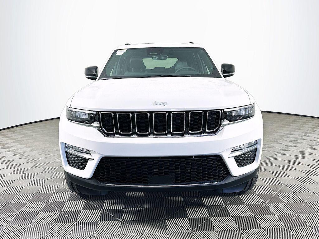 new 2025 Jeep Grand Cherokee car, priced at $46,359