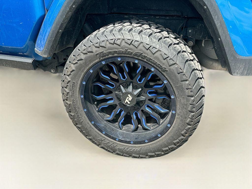 used 2022 Jeep Gladiator car, priced at $34,990