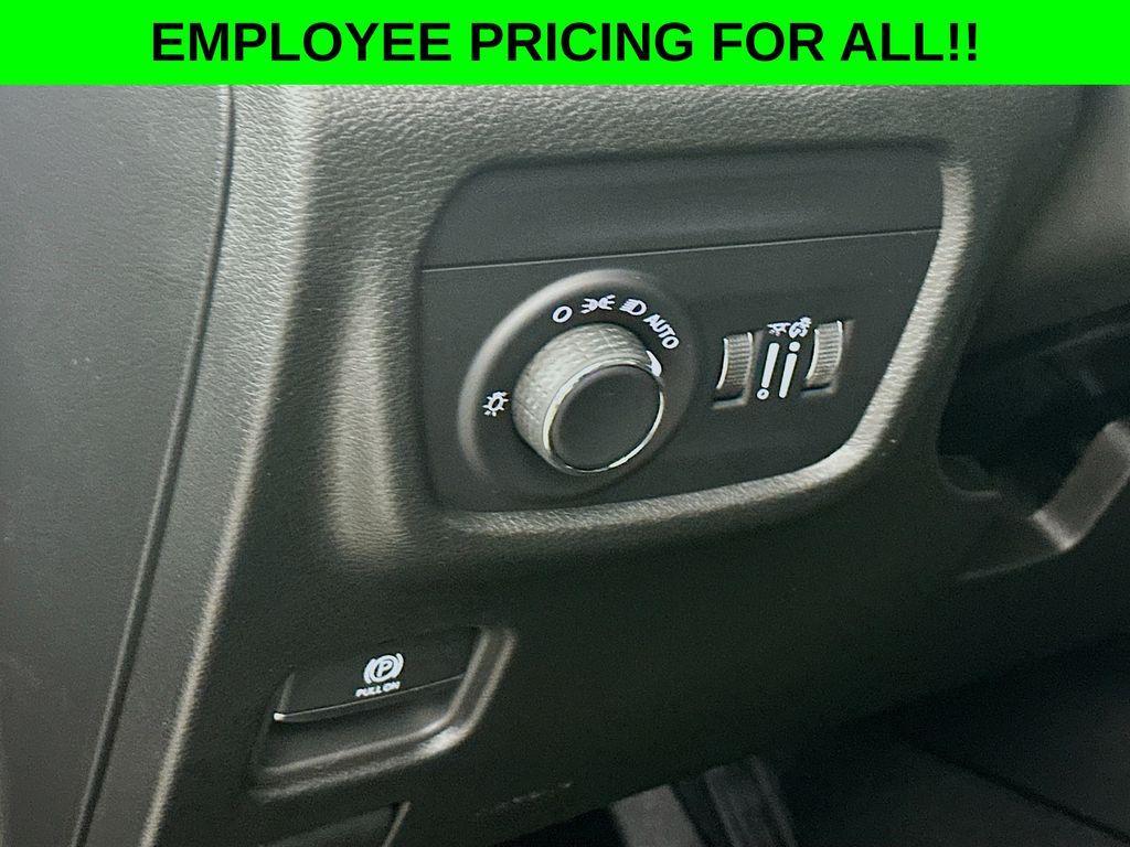 new 2025 Jeep Grand Cherokee L car, priced at $45,772