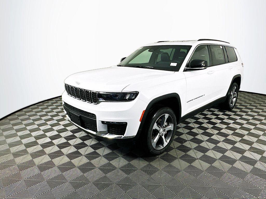 new 2025 Jeep Grand Cherokee L car, priced at $44,880