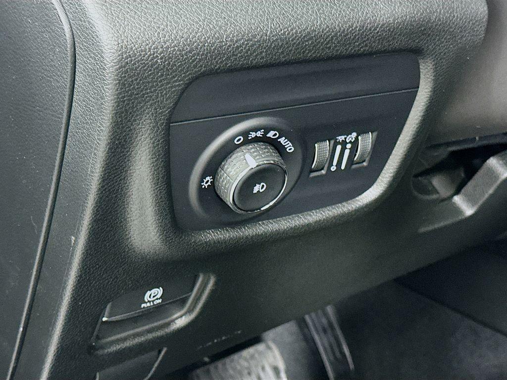 new 2025 Jeep Grand Cherokee L car, priced at $44,880