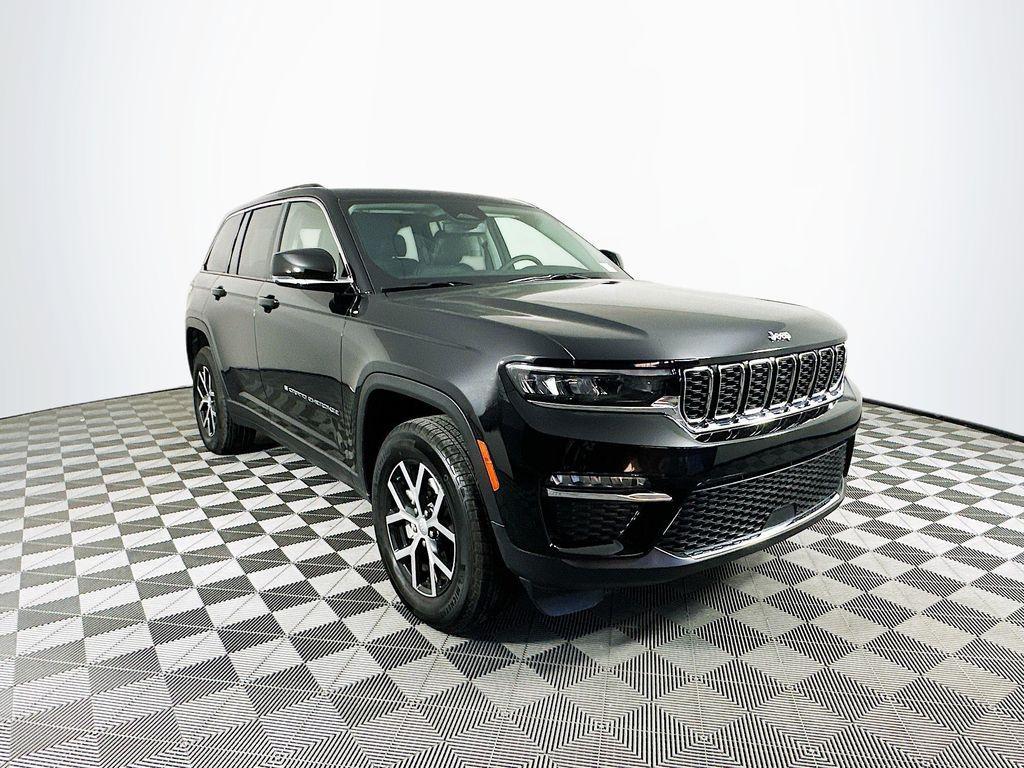 used 2024 Jeep Grand Cherokee car, priced at $39,841