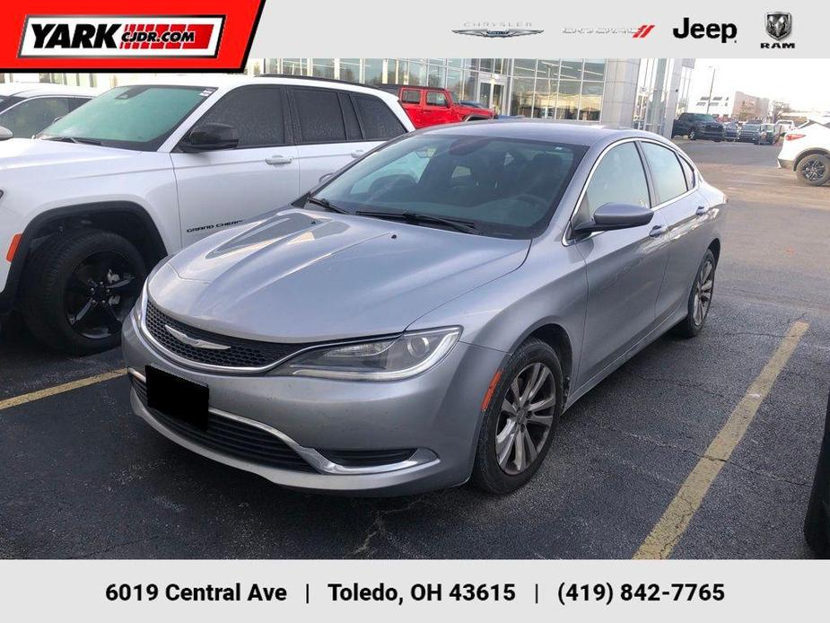 used 2015 Chrysler 200 car, priced at $10,900