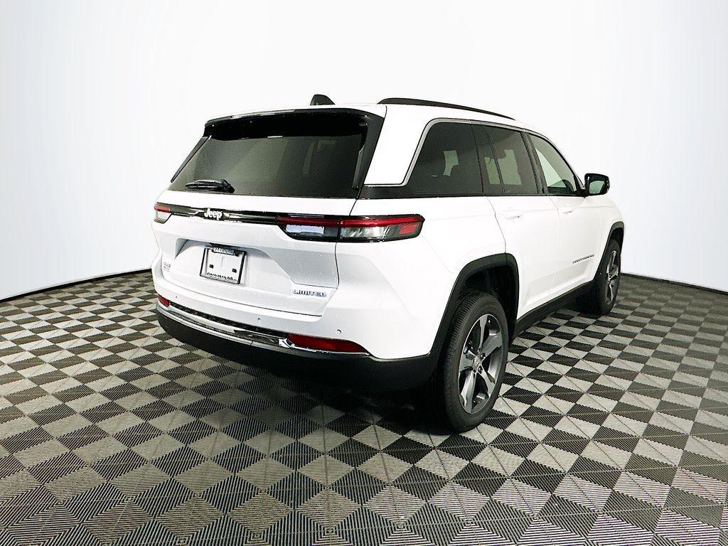 new 2025 Jeep Grand Cherokee car, priced at $46,240