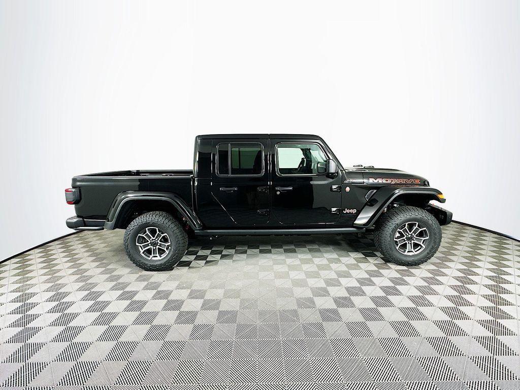 new 2026 Jeep Gladiator car, priced at $59,279