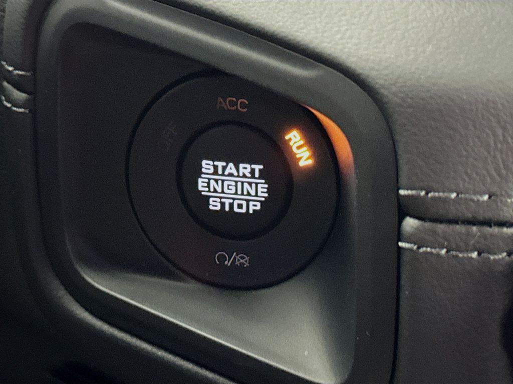 new 2026 Jeep Gladiator car, priced at $59,279