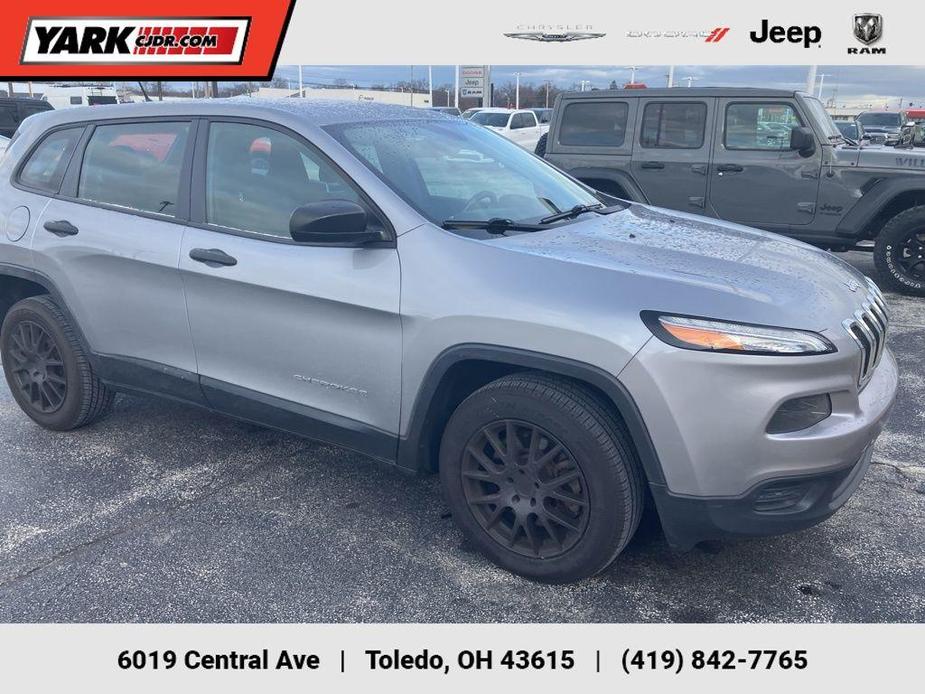 used 2014 Jeep Cherokee car, priced at $7,000