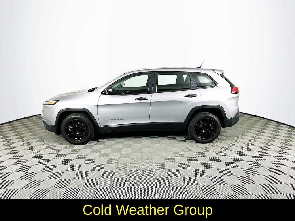 used 2014 Jeep Cherokee car, priced at $7,000