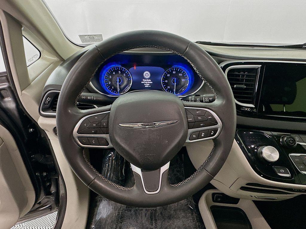 used 2023 Chrysler Pacifica car, priced at $23,443