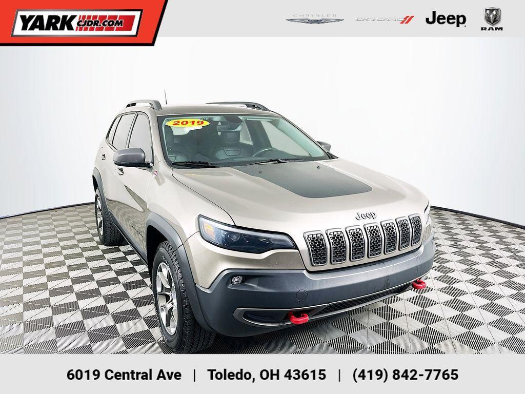 used 2019 Jeep Cherokee car, priced at $14,998
