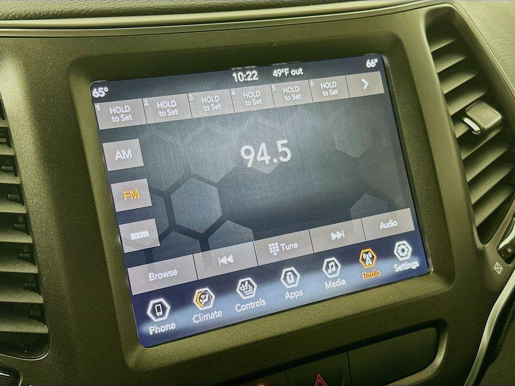 used 2019 Jeep Cherokee car, priced at $14,998