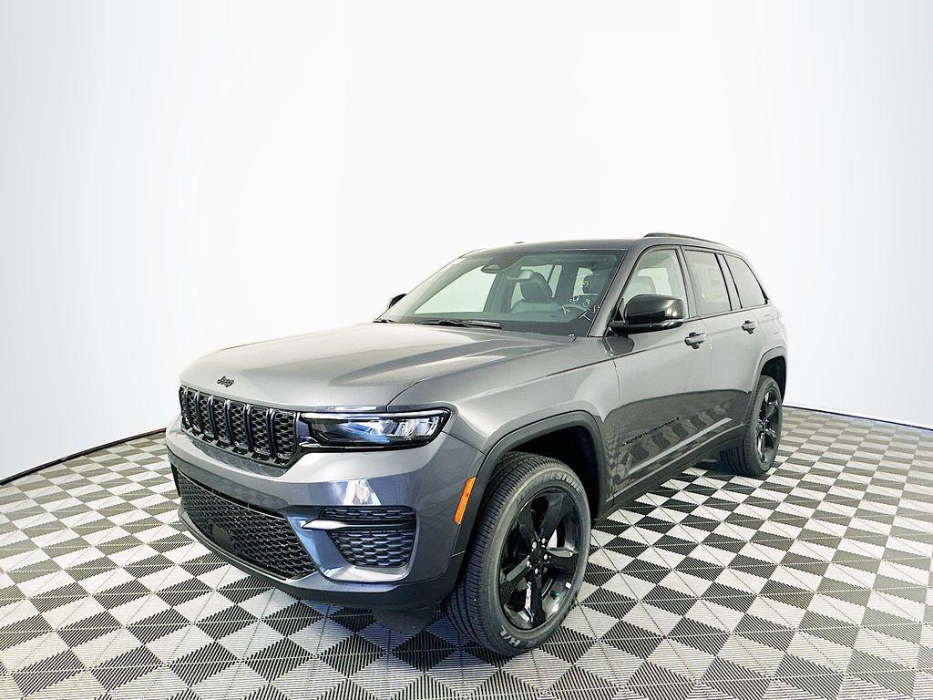 new 2024 Jeep Grand Cherokee car, priced at $39,224