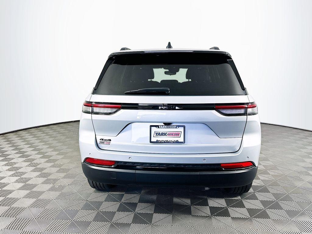 used 2023 Jeep Grand Cherokee car, priced at $34,933