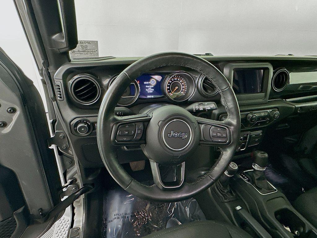used 2021 Jeep Wrangler Unlimited car, priced at $32,900