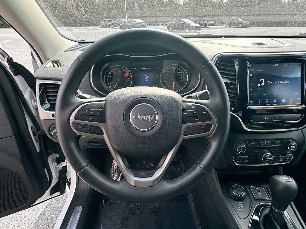 used 2019 Jeep Cherokee car, priced at $19,995
