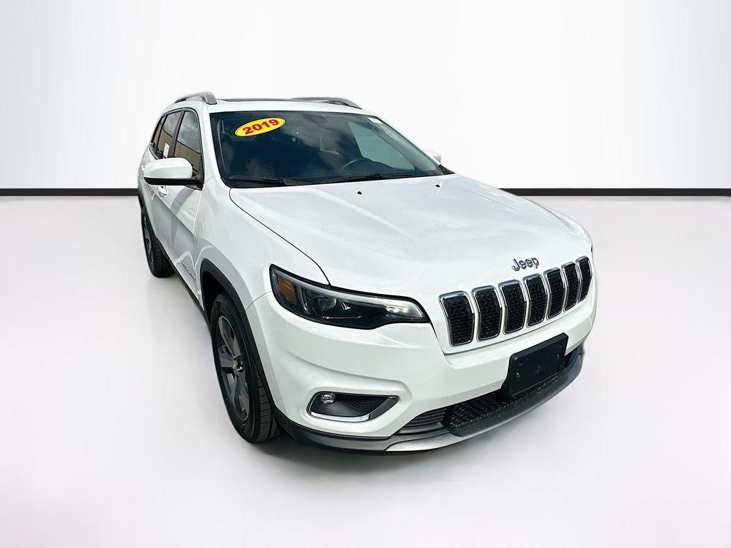 used 2019 Jeep Cherokee car, priced at $19,995
