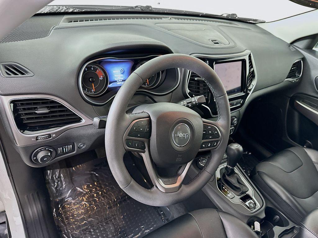 used 2022 Jeep Cherokee car, priced at $26,701