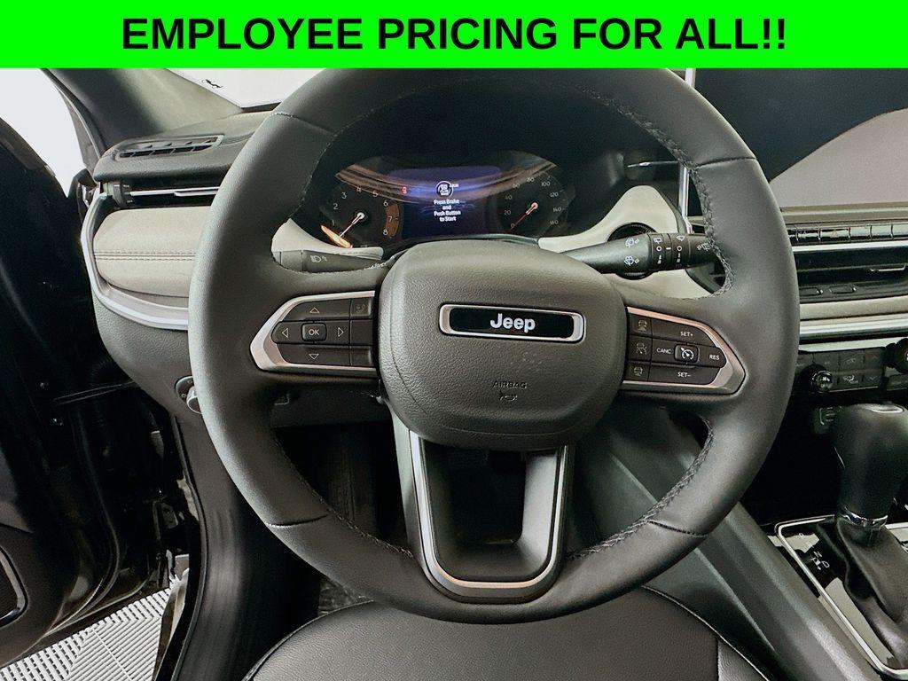 new 2025 Jeep Compass car, priced at $32,985