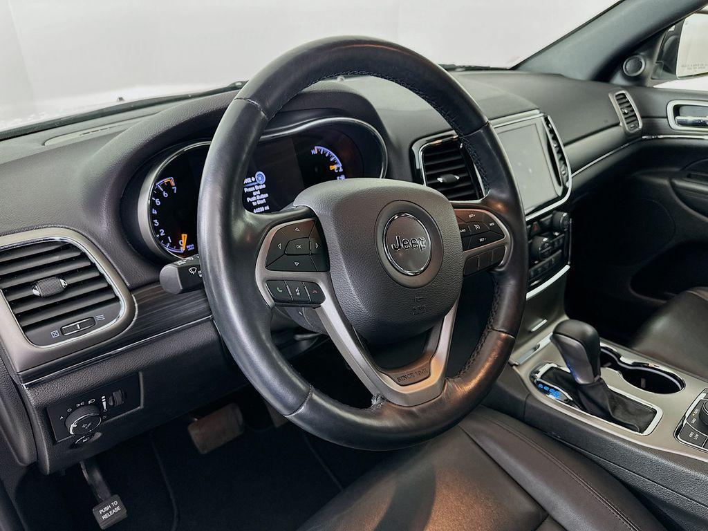 used 2021 Jeep Grand Cherokee car, priced at $25,404