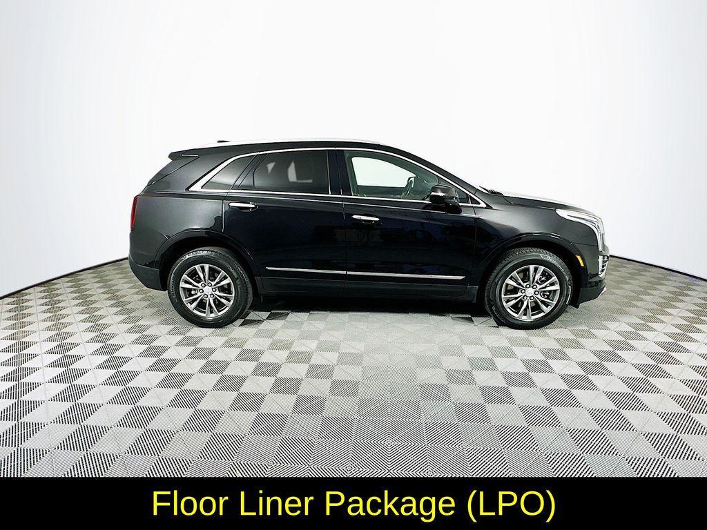 used 2022 Cadillac XT5 car, priced at $27,994