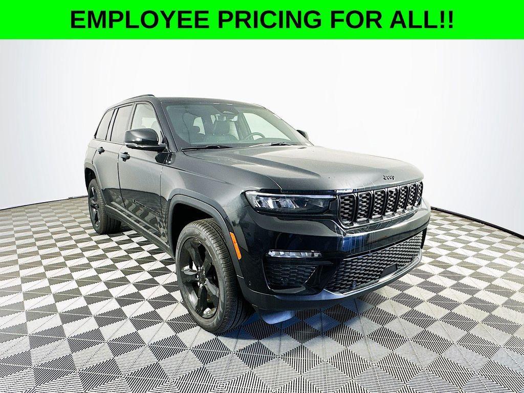 new 2025 Jeep Grand Cherokee car, priced at $50,257