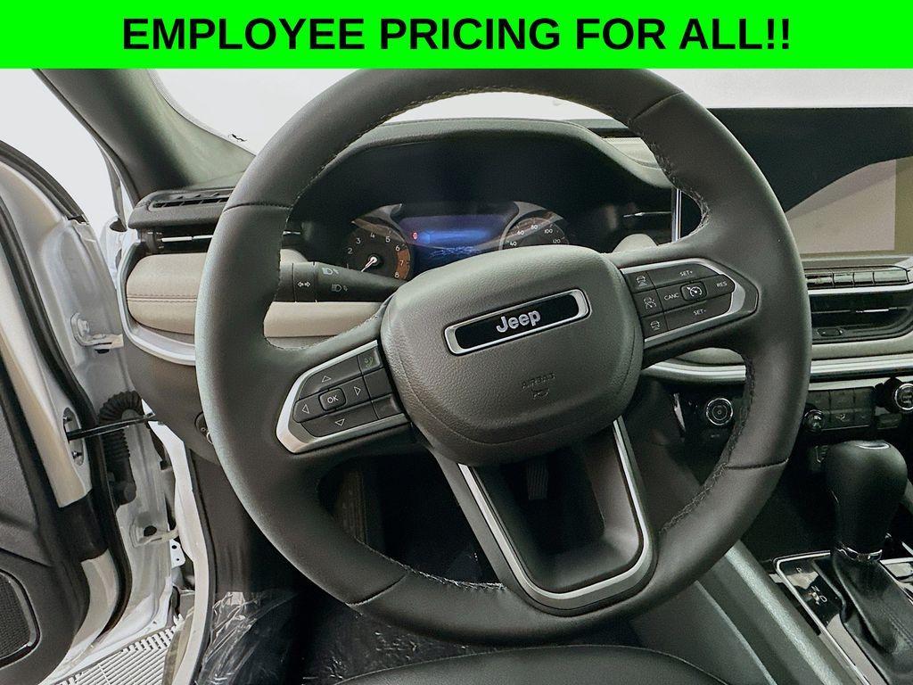 new 2025 Jeep Compass car, priced at $31,965