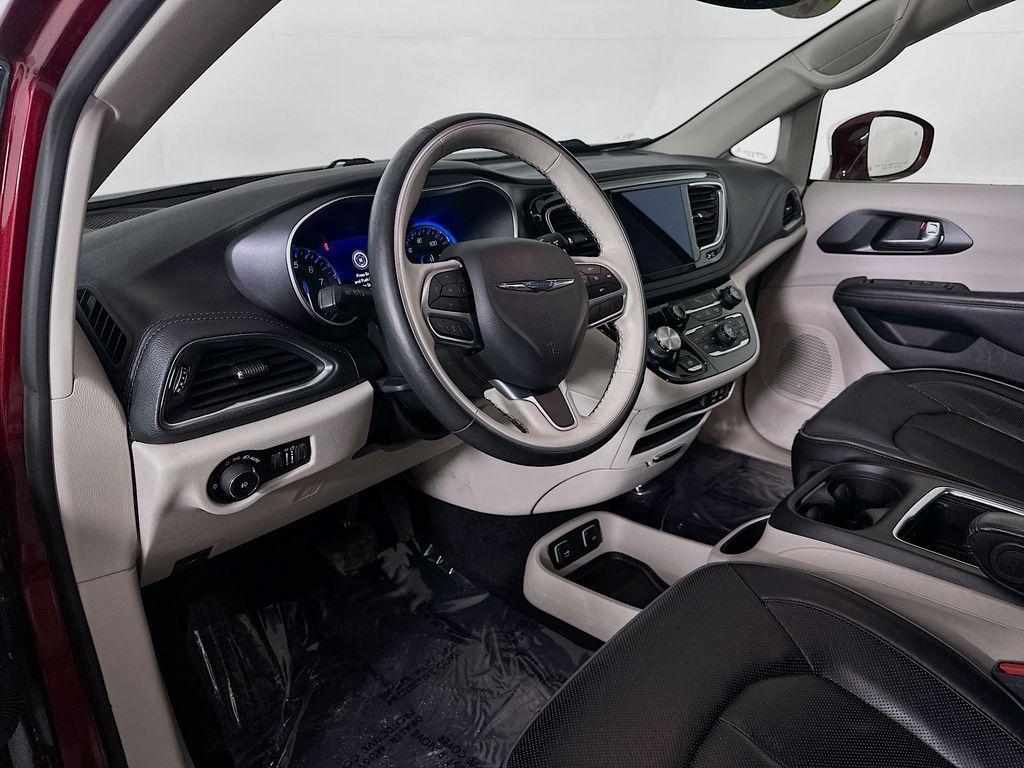 used 2020 Chrysler Pacifica car, priced at $26,998