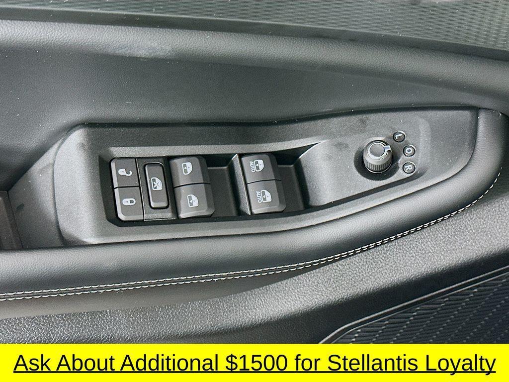 new 2025 Jeep Grand Cherokee L car, priced at $38,583