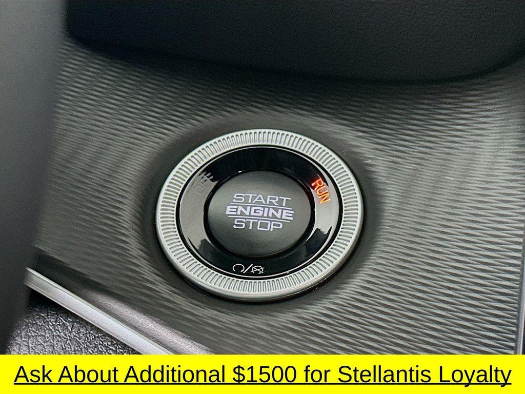 new 2025 Jeep Grand Cherokee L car, priced at $38,583