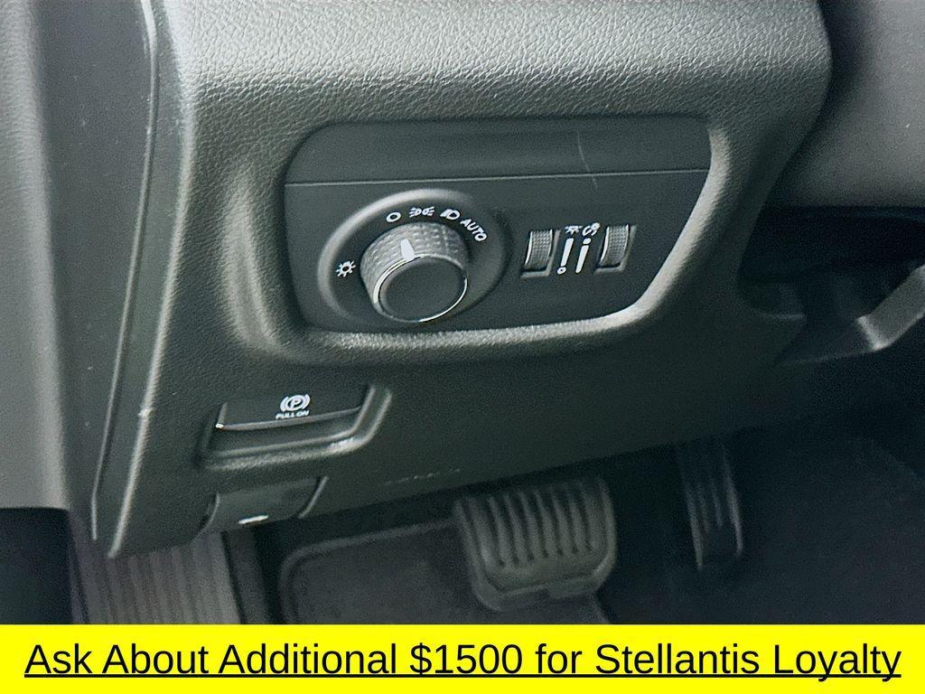 new 2025 Jeep Grand Cherokee L car, priced at $38,583