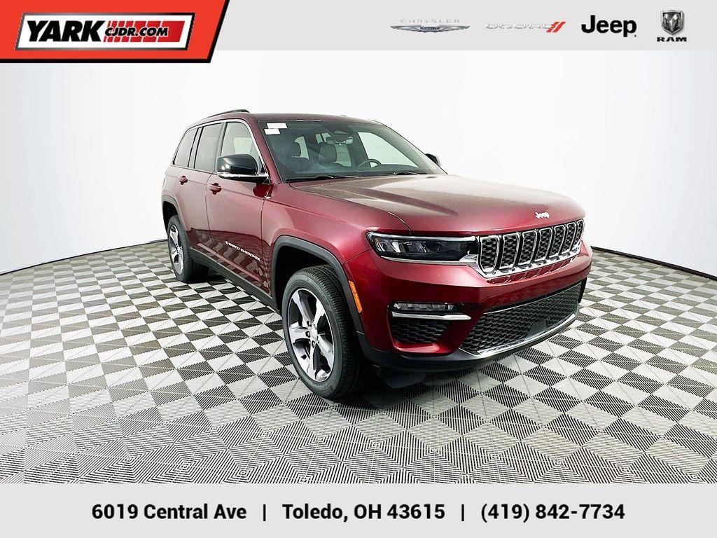 new 2025 Jeep Grand Cherokee car, priced at $47,750
