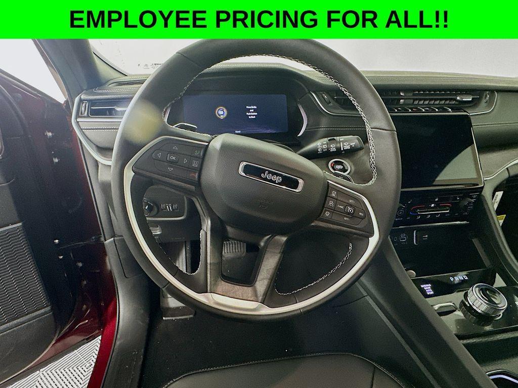 new 2025 Jeep Grand Cherokee car, priced at $47,750