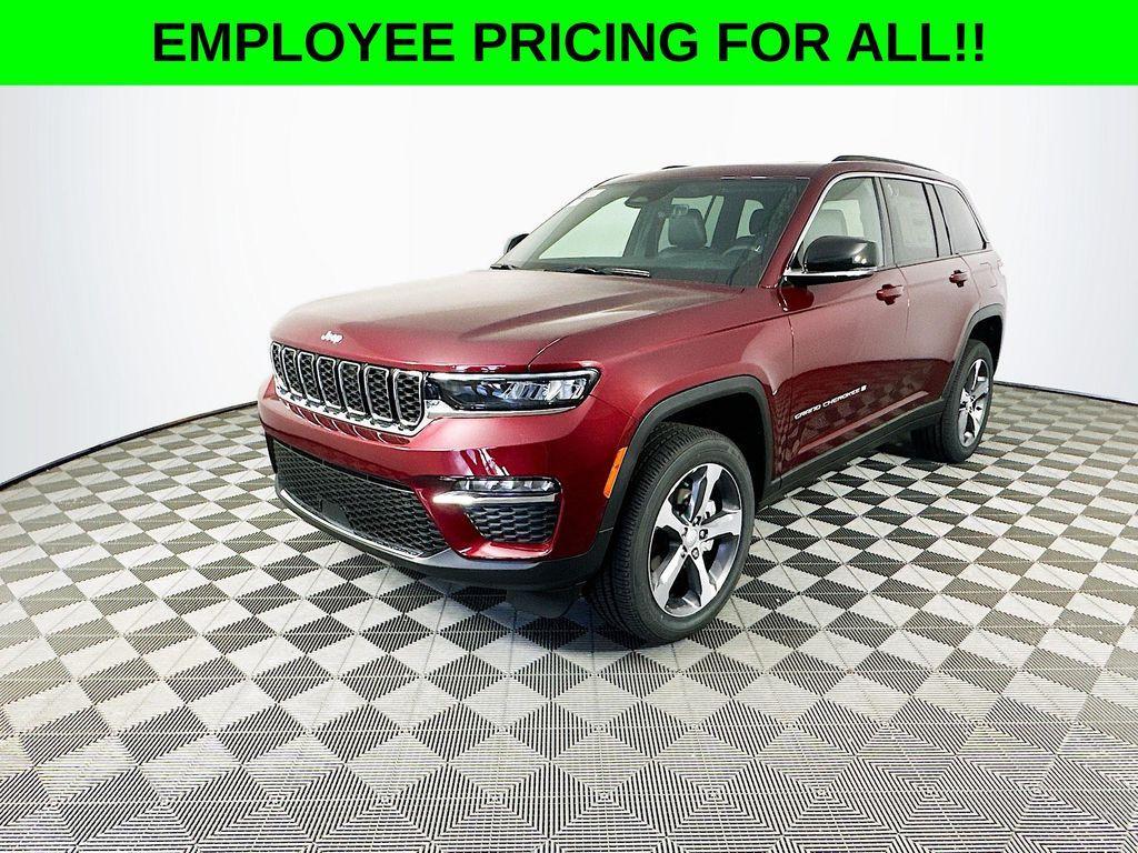 new 2025 Jeep Grand Cherokee car, priced at $47,750