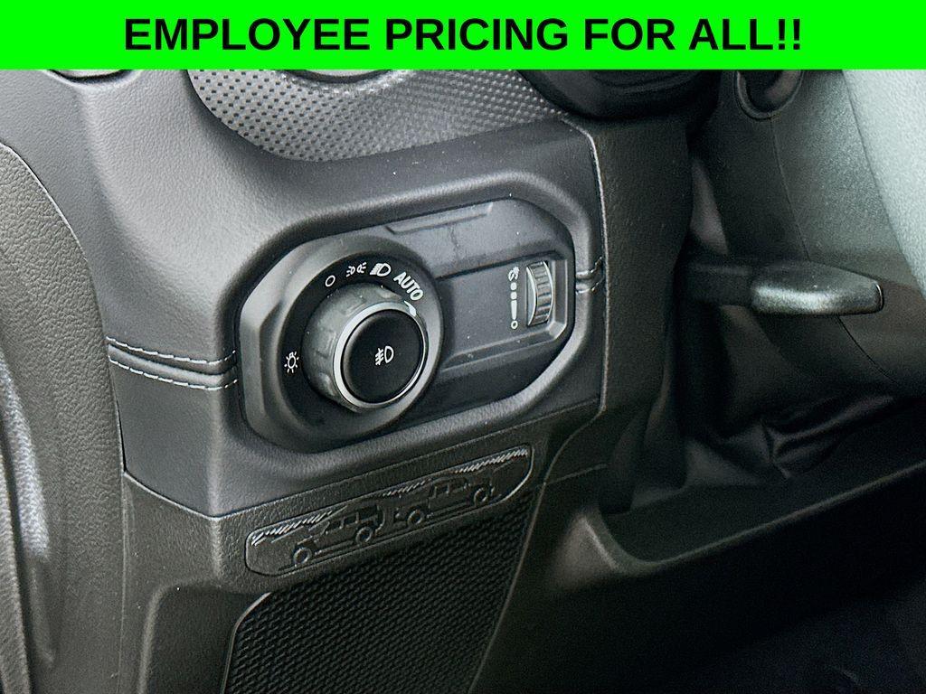 new 2025 Jeep Wrangler car, priced at $56,209