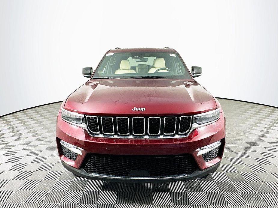 new 2024 Jeep Grand Cherokee car, priced at $44,104