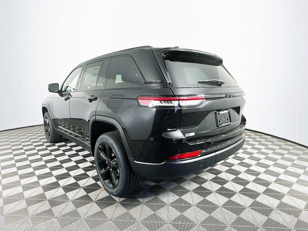 new 2025 Jeep Grand Cherokee car, priced at $42,351
