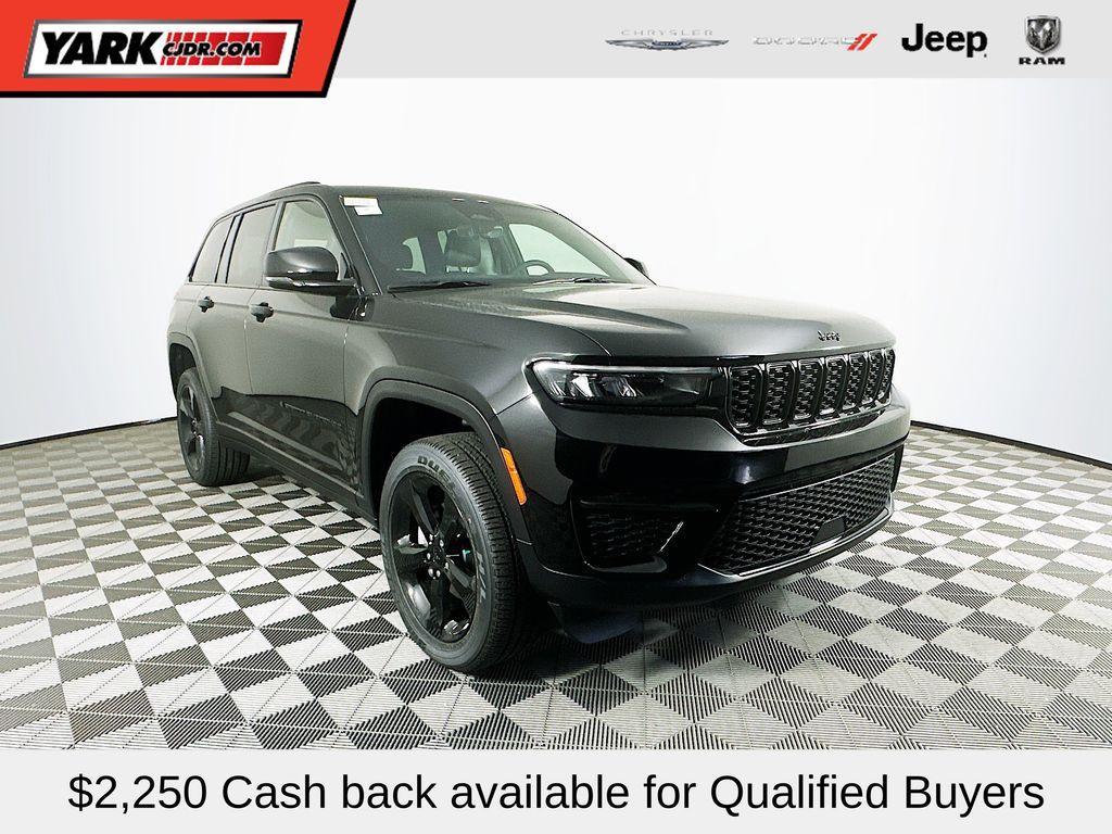new 2025 Jeep Grand Cherokee car, priced at $42,351