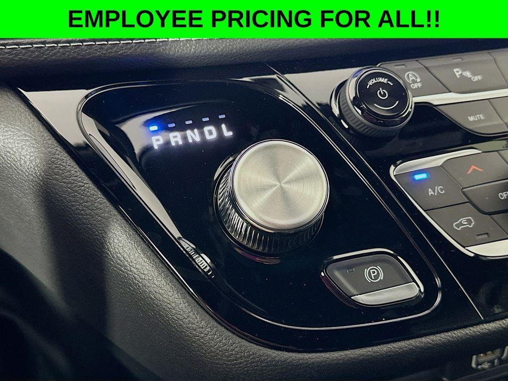new 2025 Chrysler Pacifica car, priced at $45,567