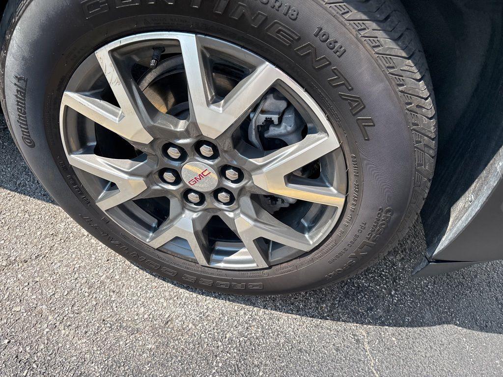 used 2022 GMC Acadia car, priced at $24,397