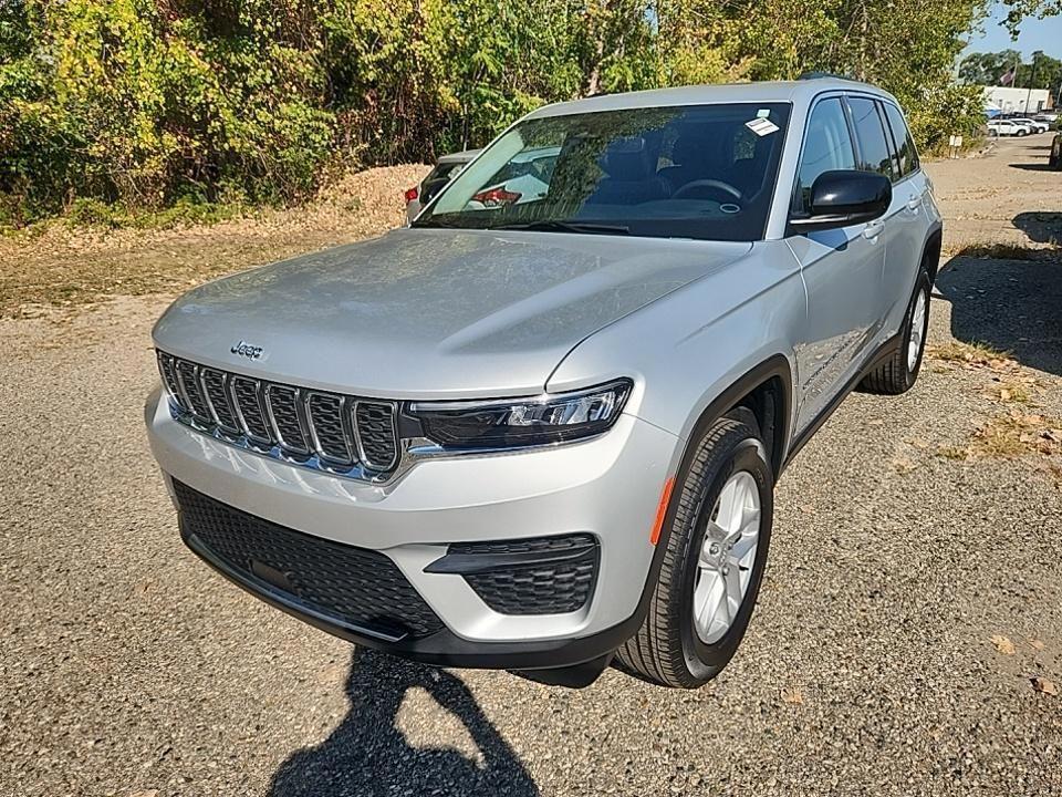 used 2023 Jeep Grand Cherokee car, priced at $28,900