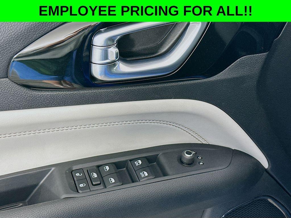 new 2025 Jeep Compass car, priced at $32,985
