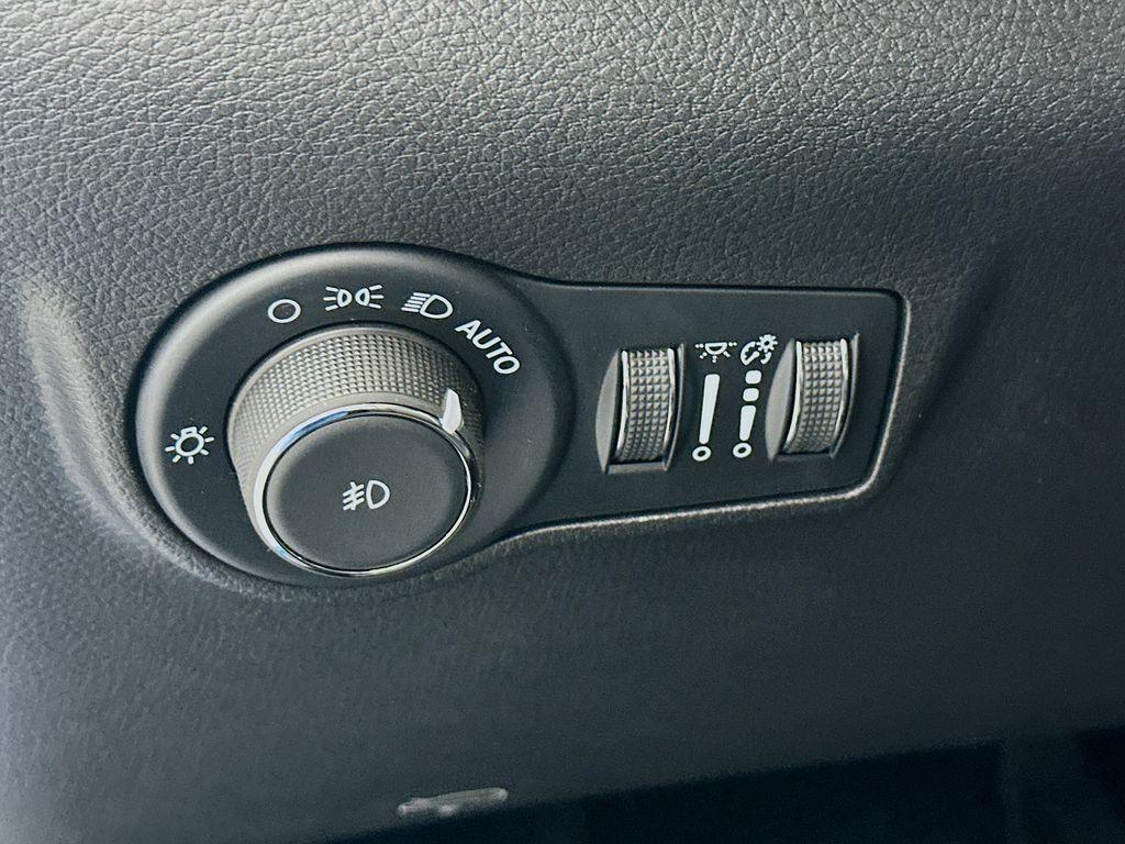 new 2025 Jeep Compass car, priced at $30,485