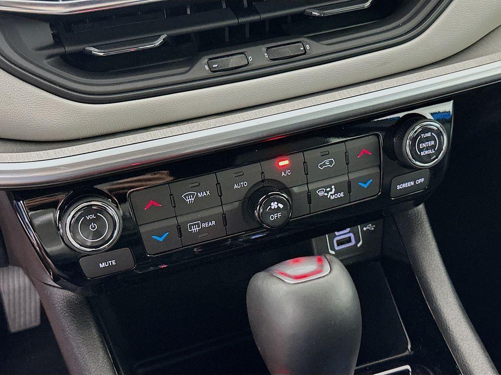 new 2025 Jeep Compass car, priced at $32,485
